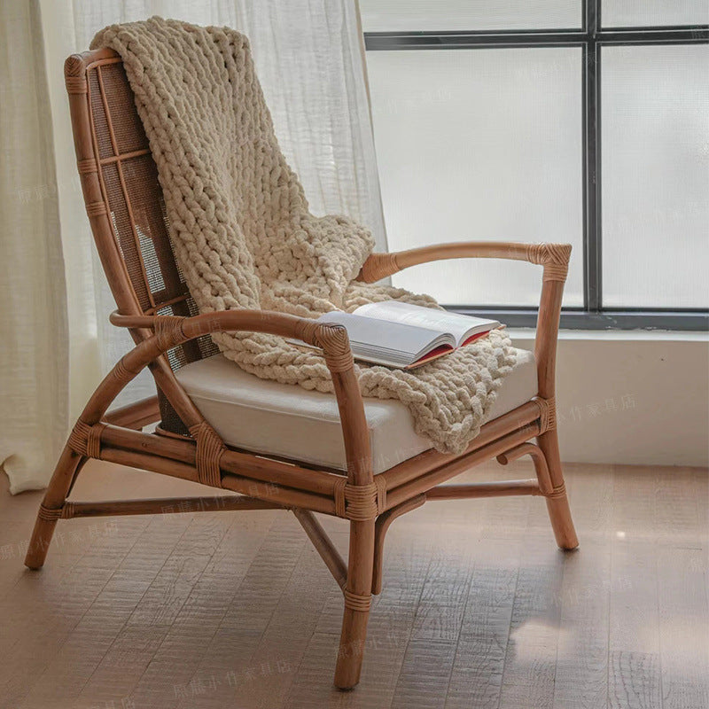 Moderner Luxus PU-Leder gepolsterter Esszimmerstuhl mit Flügelrückenlehne ohne Armlehnen für das Esszimmer 