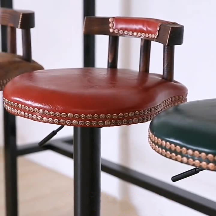 Zeitgenössischer, schlichter Barhocker mit niedrigem Rücken und Fußstütze, aus Kunstleder mit Ölwachs-Finish, gepolstert, Metall, verstellbar und drehbar, für das Esszimmer 