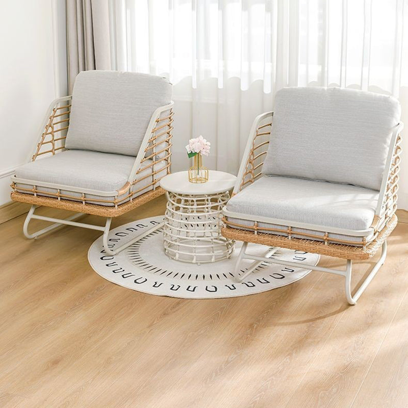 Zeitgenössischer Boho-Quadrat-PE-Rattan-Webstuhl aus Kohlenstoffstahl mit Rückenlehne für das Wohnzimmer 