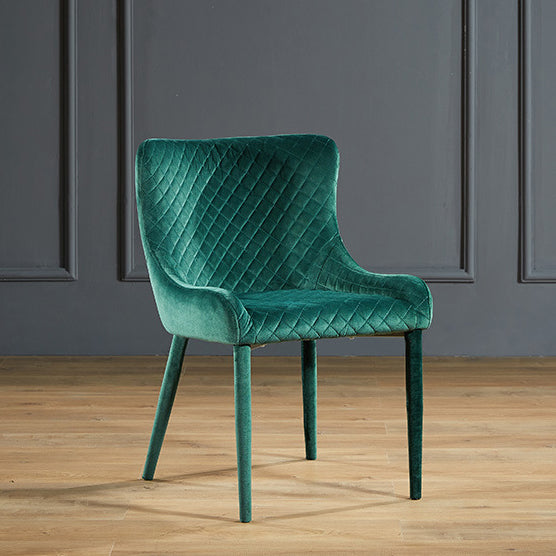 Silla de comedor contemporánea de lujo cuadrada de terciopelo con marco de madera maciza y respaldo de ala para comedor 
