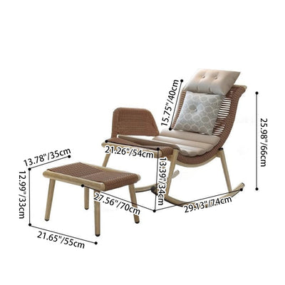 Zeitgenössischer Boho-Geschwungener PE-gewebter Rattan-Metallrahmen-Schaukelstuhl Terrassenstuhl Kopfstütze Fußstütze für Balkon 