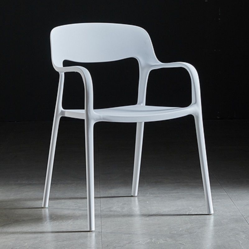 Chaise de salle à manger empilable en plastique carré nordique contemporaine avec dossier et accoudoir 