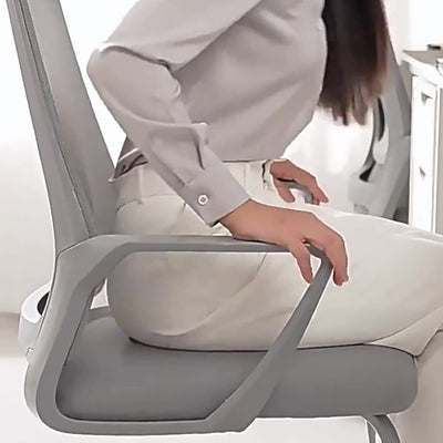 Silla de escritorio con respaldo de reposabrazos de tela de malla cuadrada de simplicidad contemporánea con estructura de metal para estudio 