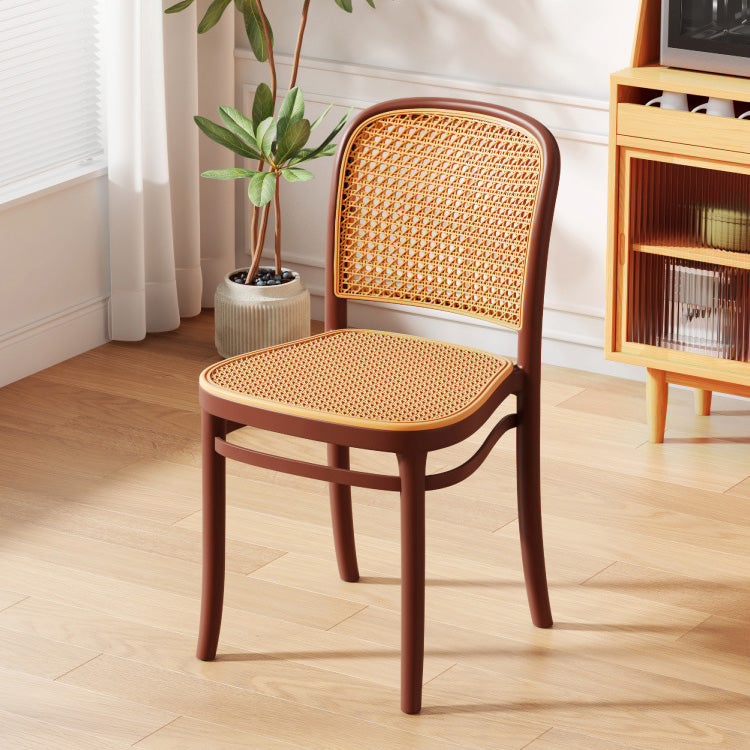 Chaise de salle à manger empilable avec dossier en PVC tissé en rotin carré nordique contemporain 