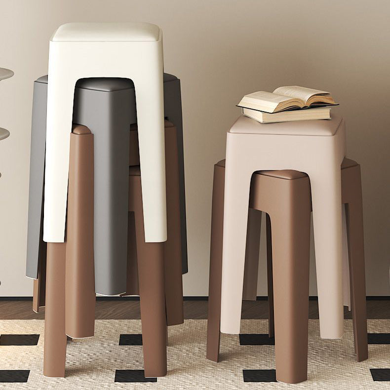 Tabouret de vanité empilable en plastique carré nordique contemporain sans dossier pour chambre 