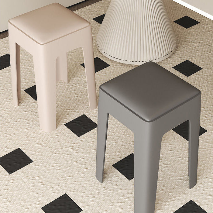 Tabouret de vanité empilable en plastique carré nordique contemporain sans dossier pour chambre 