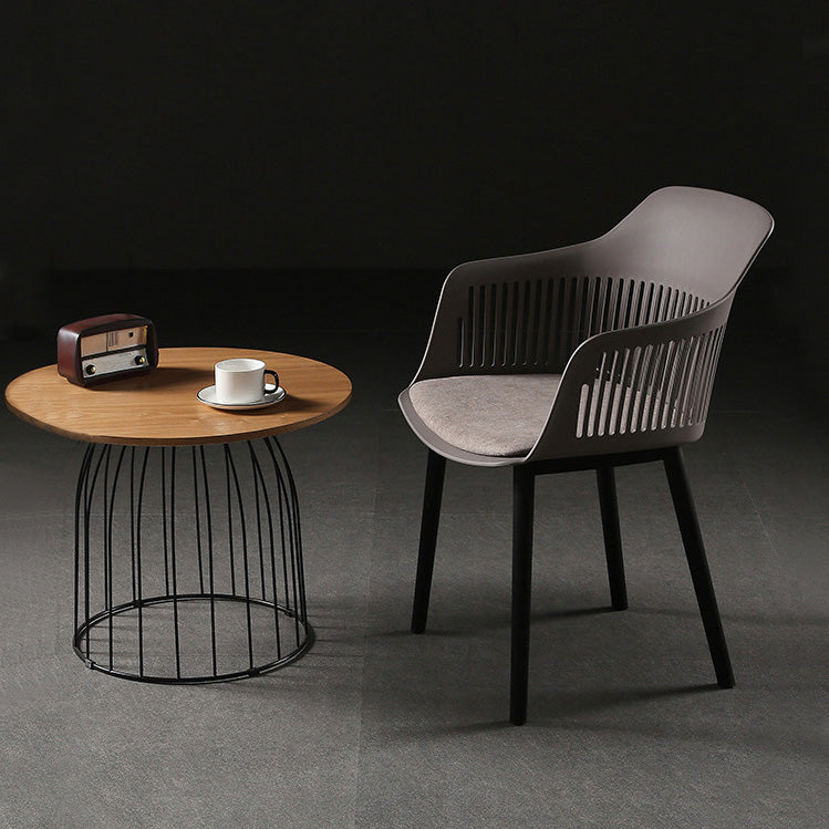 Contemporáneo Cuadrado Nórdico Plástico Marco de Acero al Carbono Silla de Comedor Respaldo Reposabrazos Para Comedor 