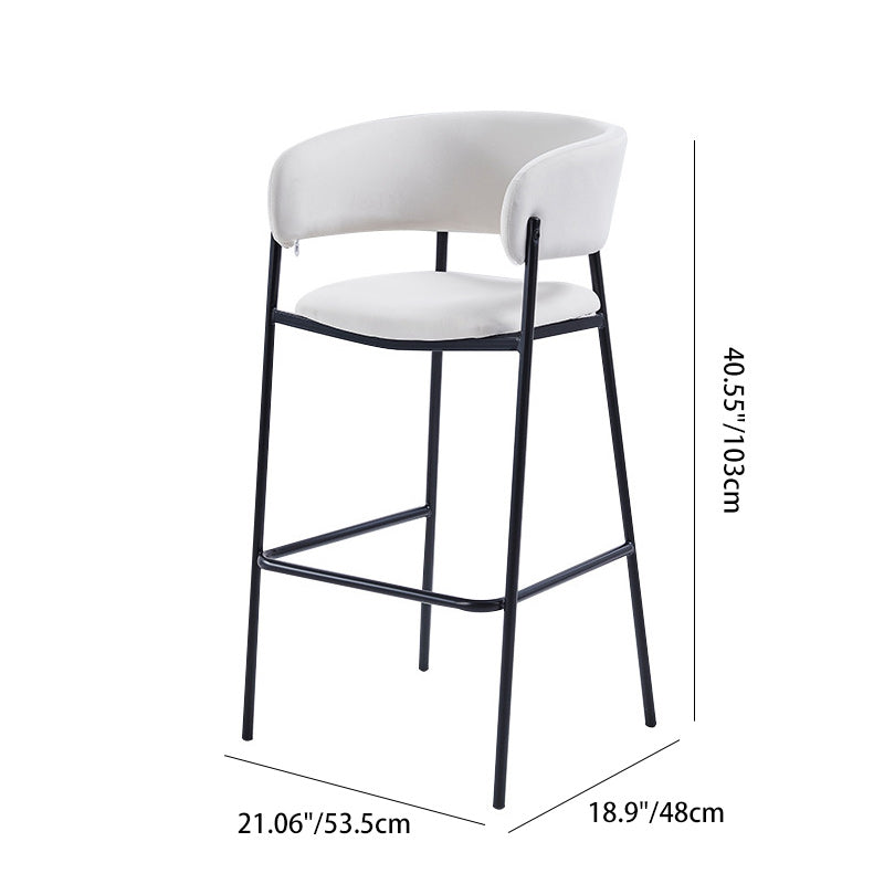Tabouret de bar contemporain nordique incurvé en flanelle avec cadre en fer, dossier bas et repose-pieds pour salle à manger 