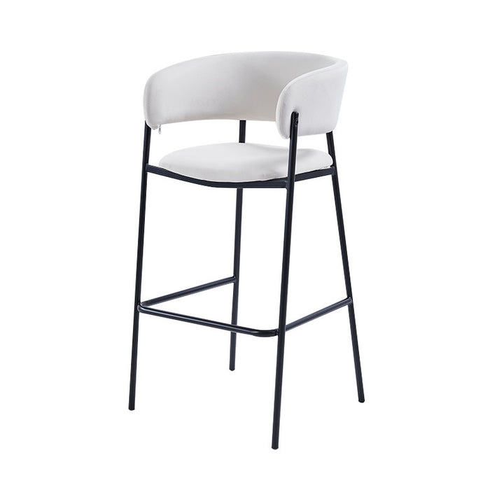 Tabouret de bar contemporain nordique incurvé en flanelle avec cadre en fer, dossier bas et repose-pieds pour salle à manger 