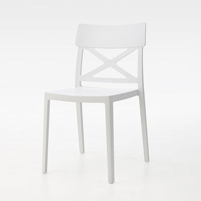 Silla de comedor apilable de plástico cuadrada de simplicidad moderna con respaldo sin brazos para comedor 