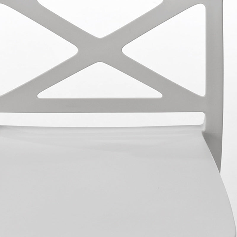 Silla de comedor apilable de plástico cuadrada de simplicidad moderna con respaldo sin brazos para comedor 