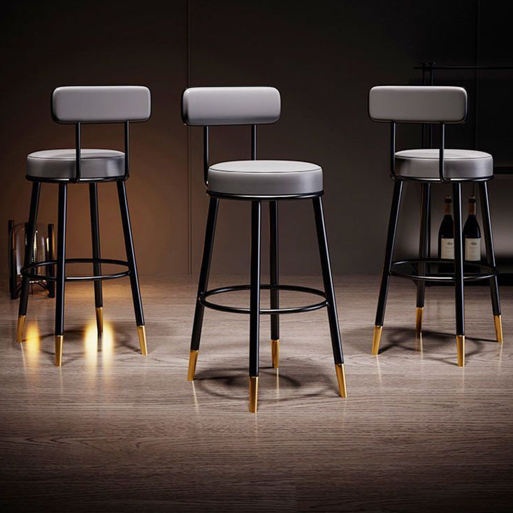 Tabouret de bar en fer avec dossier et repose-pieds en cuir PU rond nordique contemporain en cuir microfibre cuir véritable meilleur matériau cuir véritable pour salle à manger 