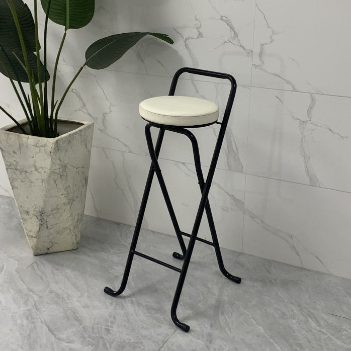 Tabouret de bar pliable contemporain en cuir PU rond industriel avec tube en fer, dossier bas et repose-pieds pour salle à manger 