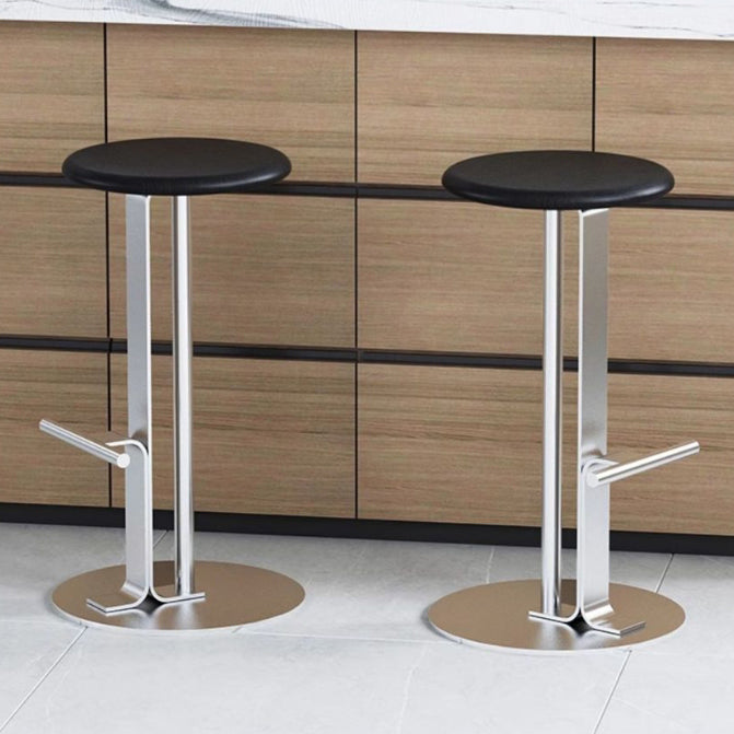 Traditional Colonial Round Pine Wood Carbon Steel Bar Stool Backless Footrest For Dining Room