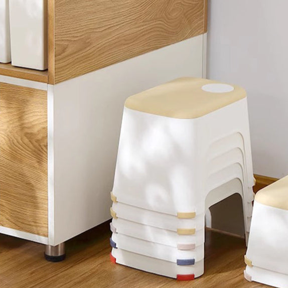 Tabouret bas empilable en plastique portable carré scandinave contemporain pour salon 