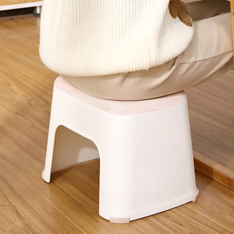 Tabouret bas empilable en plastique portable carré scandinave contemporain pour salon 