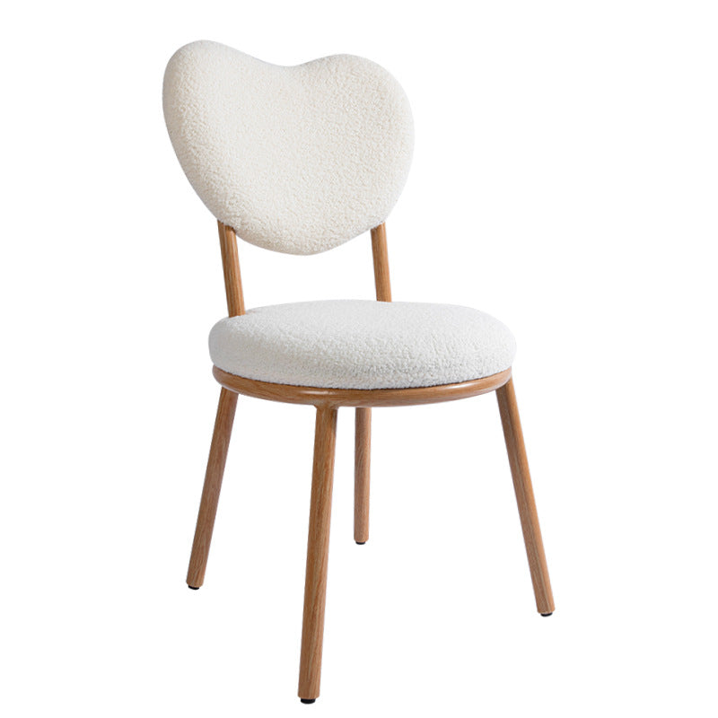 Moderner Shabby Chic runder Hocker aus Lammfleece mit Kohlenstoffstahlrahmen, herzförmiger Rückenlehne für das Schlafzimmer 
