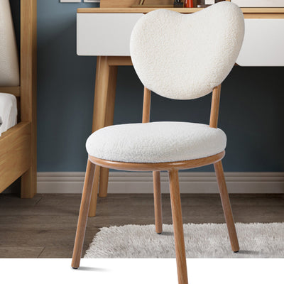 Moderner Shabby Chic runder Hocker aus Lammfleece mit Kohlenstoffstahlrahmen, herzförmiger Rückenlehne für das Schlafzimmer 