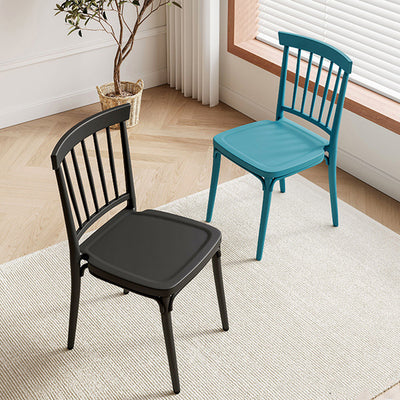 Moderner Mid-Century Plastik Esszimmerstuhl mit Spindelrücken für das Esszimmer 