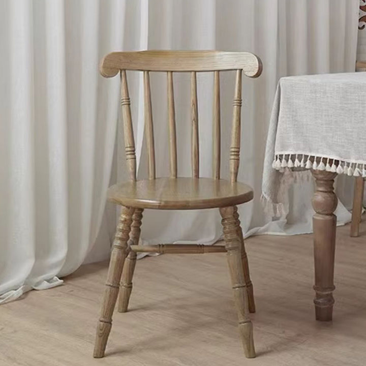 Chaise de salle à manger moderne du milieu du siècle en bois massif rond avec dossier à broches et repose-pieds 
