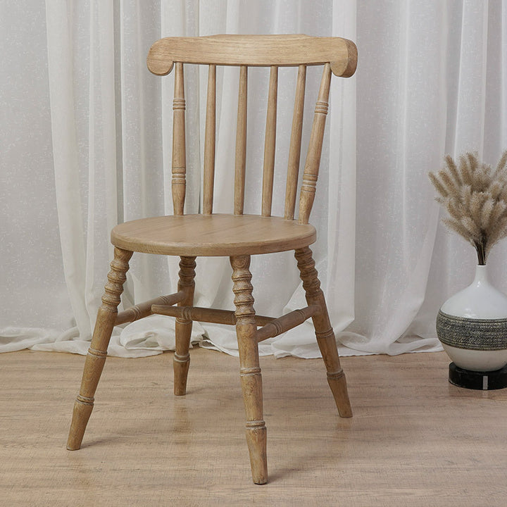 Chaise de salle à manger moderne du milieu du siècle en bois massif rond avec dossier à broches et repose-pieds 