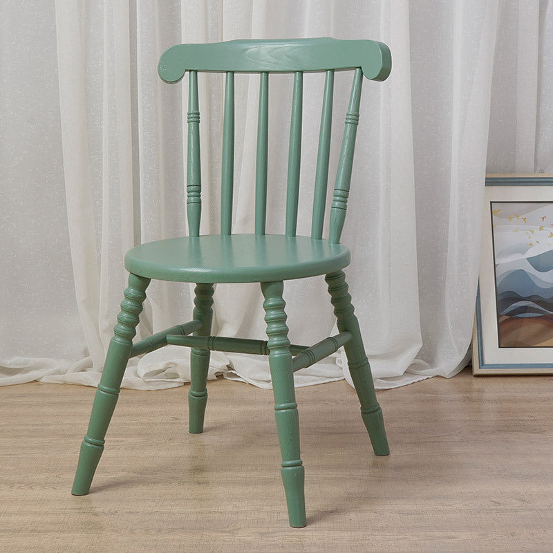 Chaise de salle à manger moderne du milieu du siècle en bois massif rond avec dossier à broches et repose-pieds 