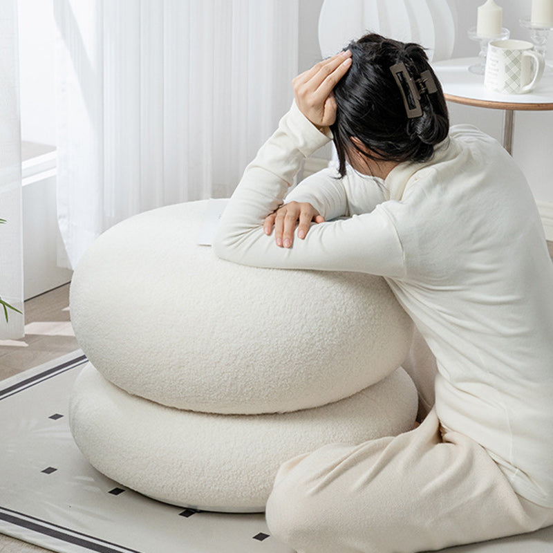 Moderner, schlichter, runder Schminkhocker mit Sherpa-Stoff, Kiefernholzrahmen und Drehfunktion für das Schlafzimmer 