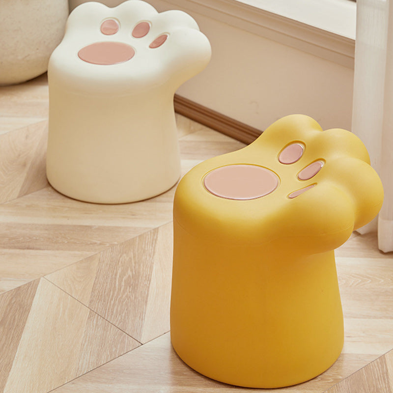 Zeitgenössischer kreativer Katzenkrallenformiger Kunststoffhocker ohne Rückenlehne für das Wohnzimmer 