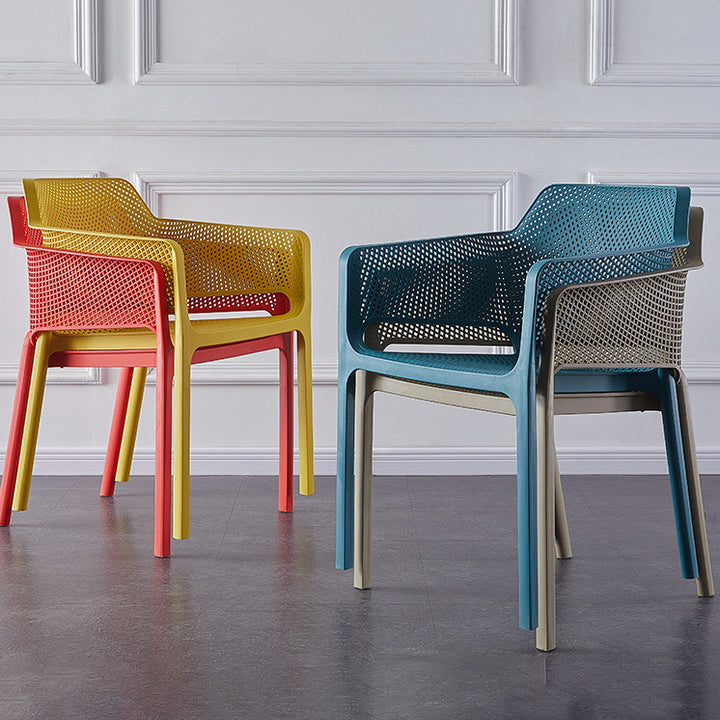 Contemporary Scandinavian Square Hollow PP Stackable Dining Chair Armrest For Dining Room
