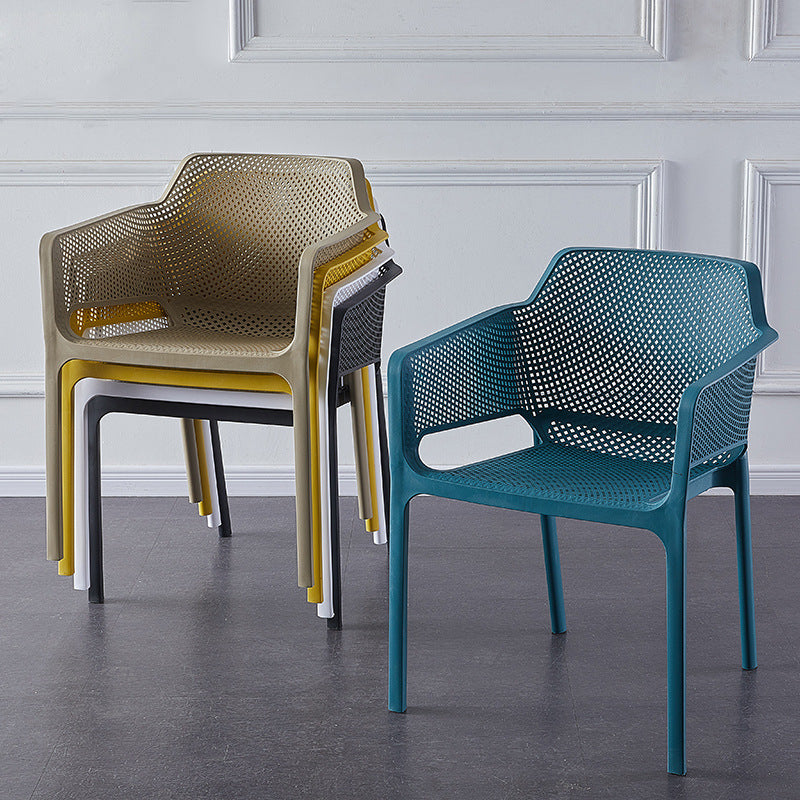 Contemporary Scandinavian Square Hollow PP Stackable Dining Chair Armrest For Dining Room