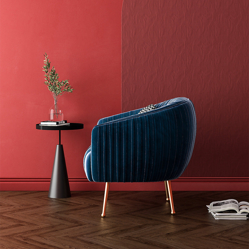 Moderner skandinavischer quadratischer Lounge-Sessel aus geschwungenem Samt, Eukalyptusholz und Eisen für das Wohnzimmer 