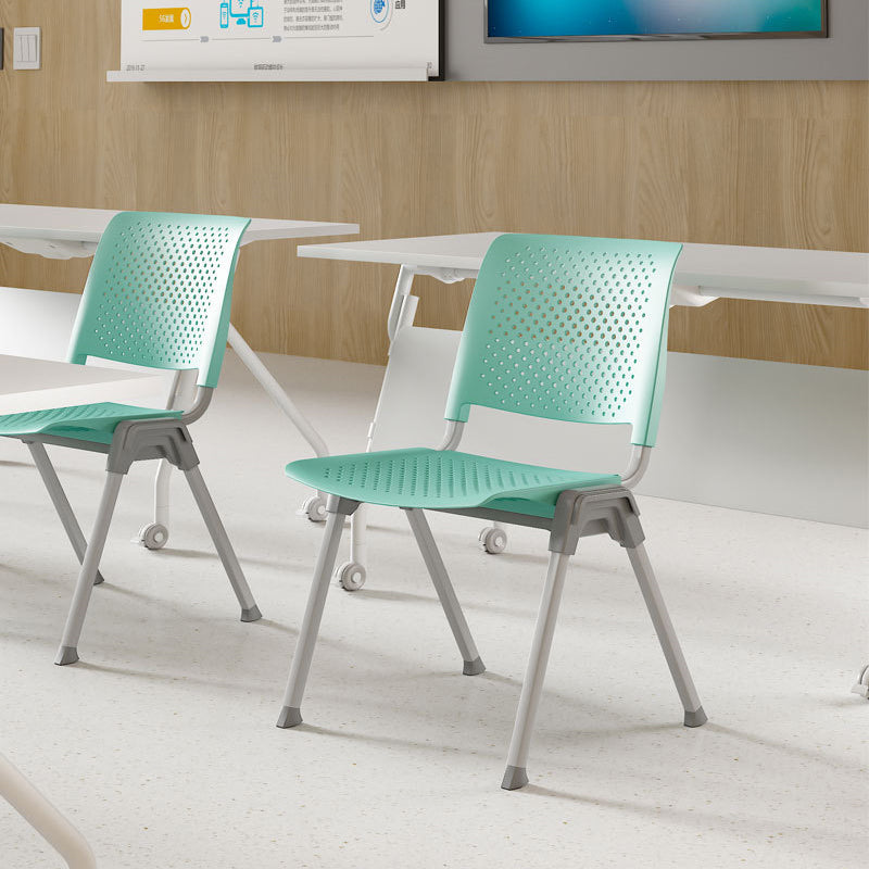 Chaise de bureau empilable en plastique creux à pieds en aluminium pour la maison moderne 