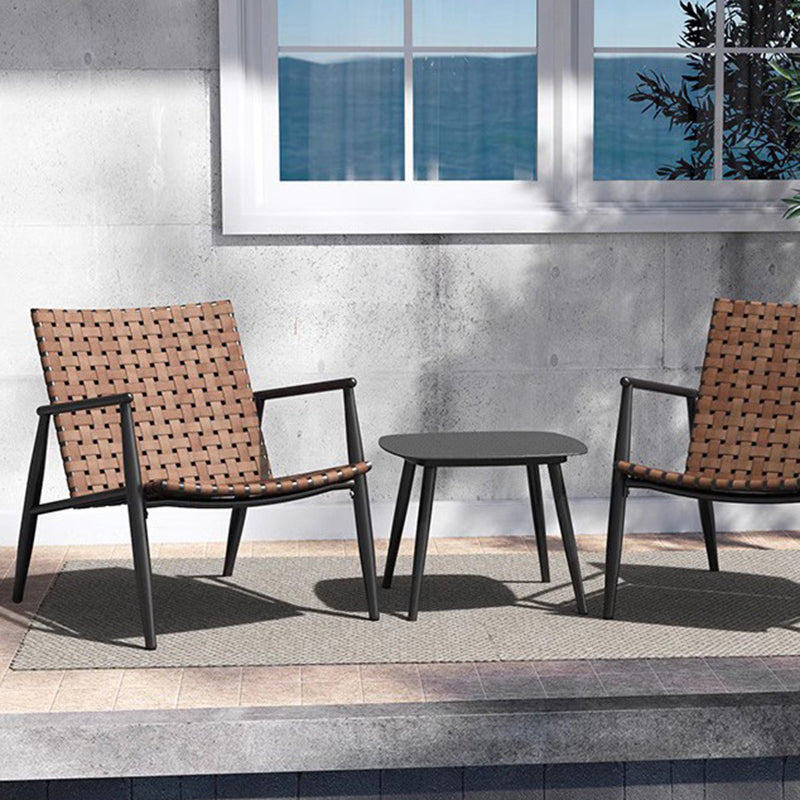 Traditioneller rustikaler quadratischer Aluminium-PE-Leder-Rattan-Akzentstuhl mit Rückenlehne und Armlehne für die Terrasse 