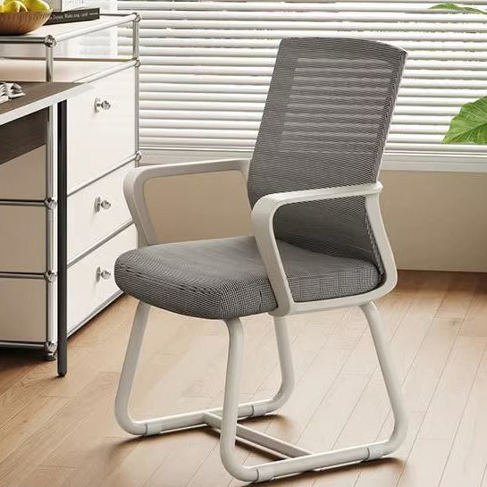 Moderner minimalistischer quadratischer rechteckiger Stahlnetz-Schreibtischstuhl mit Rückenlehne und Armlehne für das Home Office 