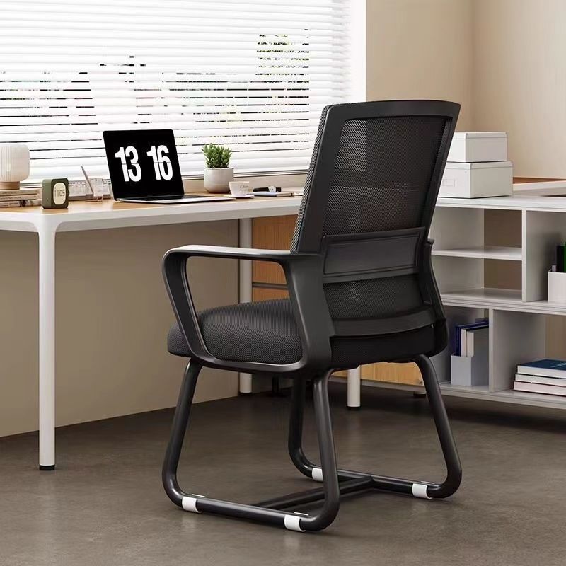 Moderner minimalistischer quadratischer rechteckiger Stahlnetz-Schreibtischstuhl mit Rückenlehne und Armlehne für das Home Office 