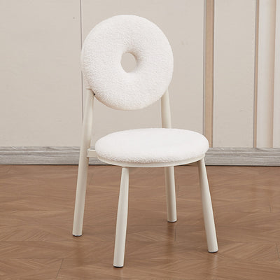 Respaldo de silla de comedor de lana de cordero de metal crema nórdica contemporánea para comedor 