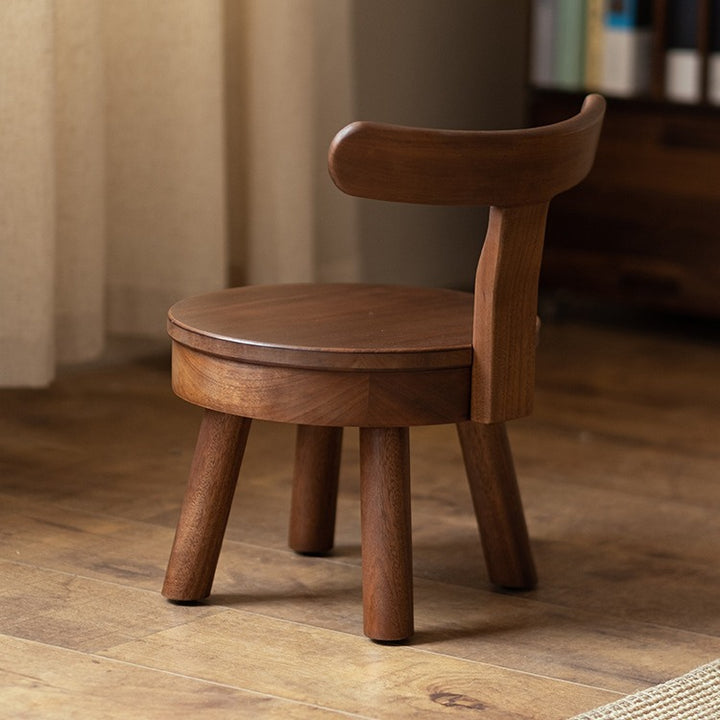 Moderner minimalistischer drehbarer Kinderstuhl mit runder Rückenlehne aus Gummibaumholz und Sperrholz für das Wohnzimmer 