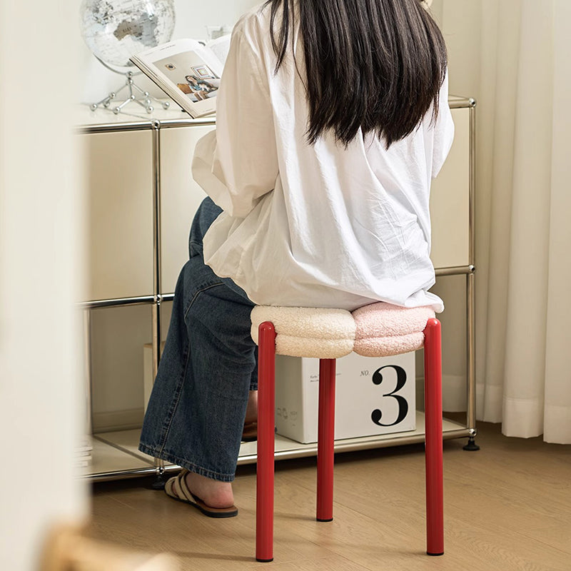 Moderner minimalistischer runder Metall-Teddy-Samtstuhl für das Wohnzimmer 