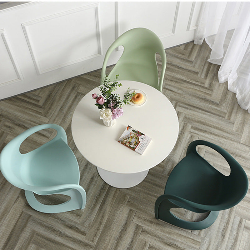 Contemporary Scandinavian Curve PP Dining Chair Backrest Armrest For Dining Room