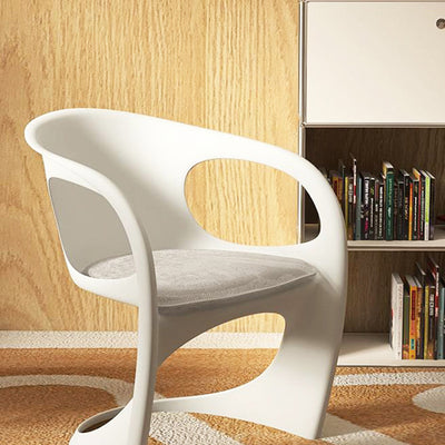 Contemporary Scandinavian Curve PP Dining Chair Backrest Armrest For Dining Room