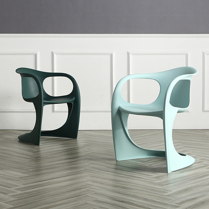 Contemporary Scandinavian Curve PP Dining Chair Backrest Armrest For Dining Room
