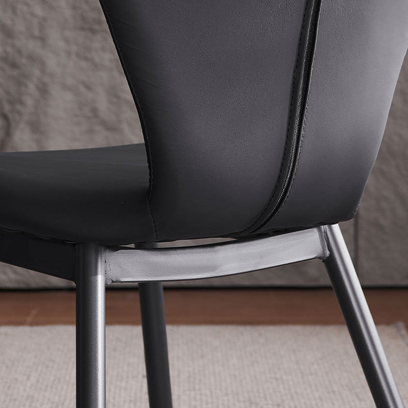 Chaise de salle à manger en cuir microfibre avec dossier triangulaire minimaliste moderne et acier au carbone 