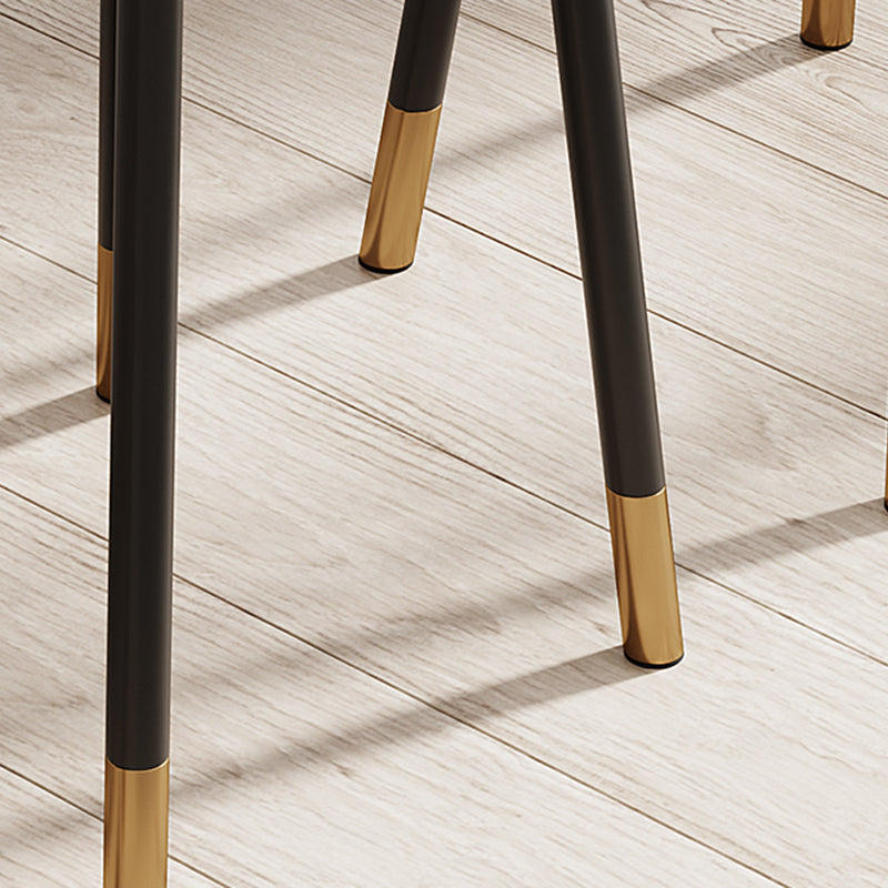 Dossier de chaise de salle à manger moderne minimaliste rond en cuir PU, acier au carbone, éponge à haute densité et à grande résilience pour salle à manger 