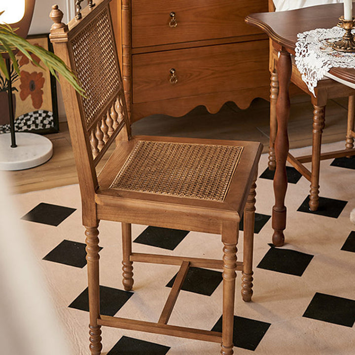 Chaise de salle à manger en bois massif vintage traditionnelle avec dossier en rotin pour salle à manger 