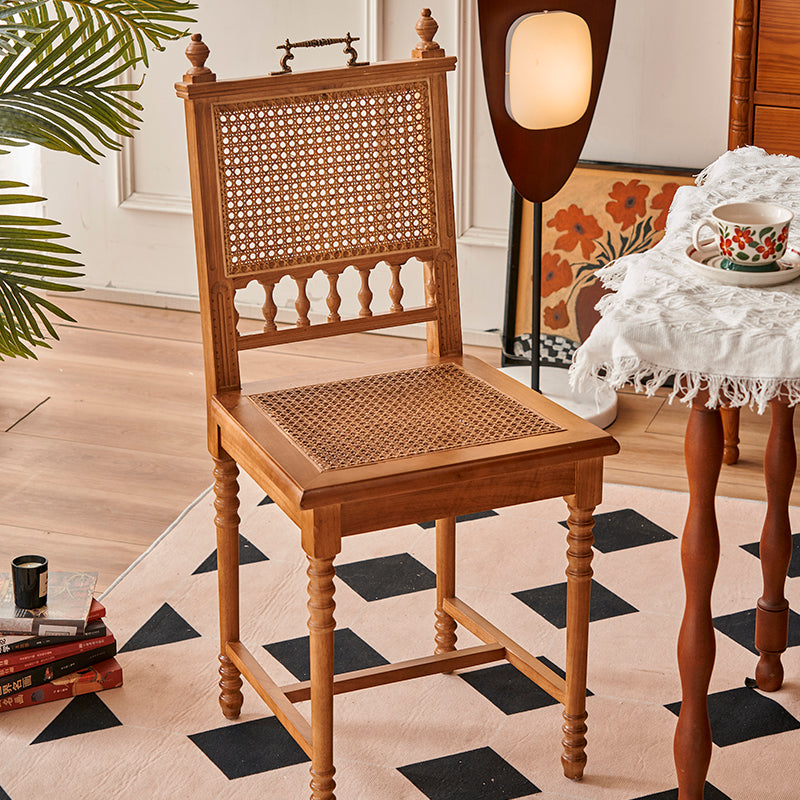 Chaise de salle à manger en bois massif vintage traditionnelle avec dossier en rotin pour salle à manger 