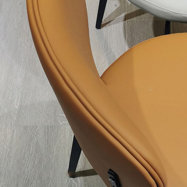 Chaise de salle à manger avec dossier en cuir microfibre minimaliste moderne et acier au carbone 