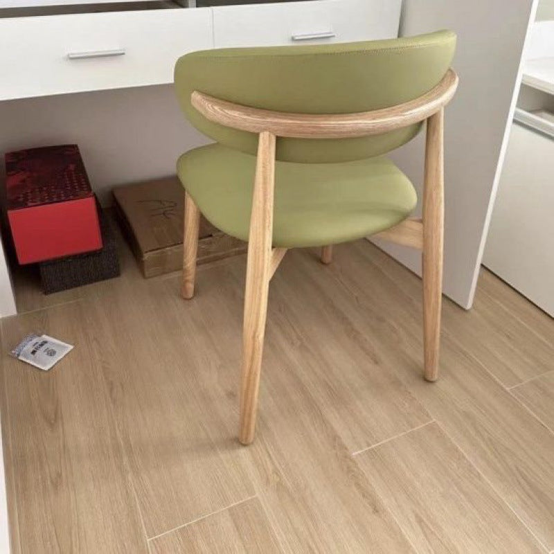 Zeitgenössischer skandinavischer ovaler Rücken aus Massivholz mit hochdichtem Schwamm für das Esszimmer 
