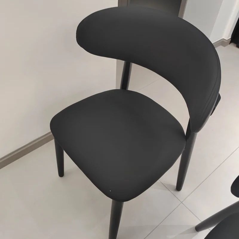 Zeitgenössischer skandinavischer ovaler Rücken aus Massivholz mit hochdichtem Schwamm für das Esszimmer 