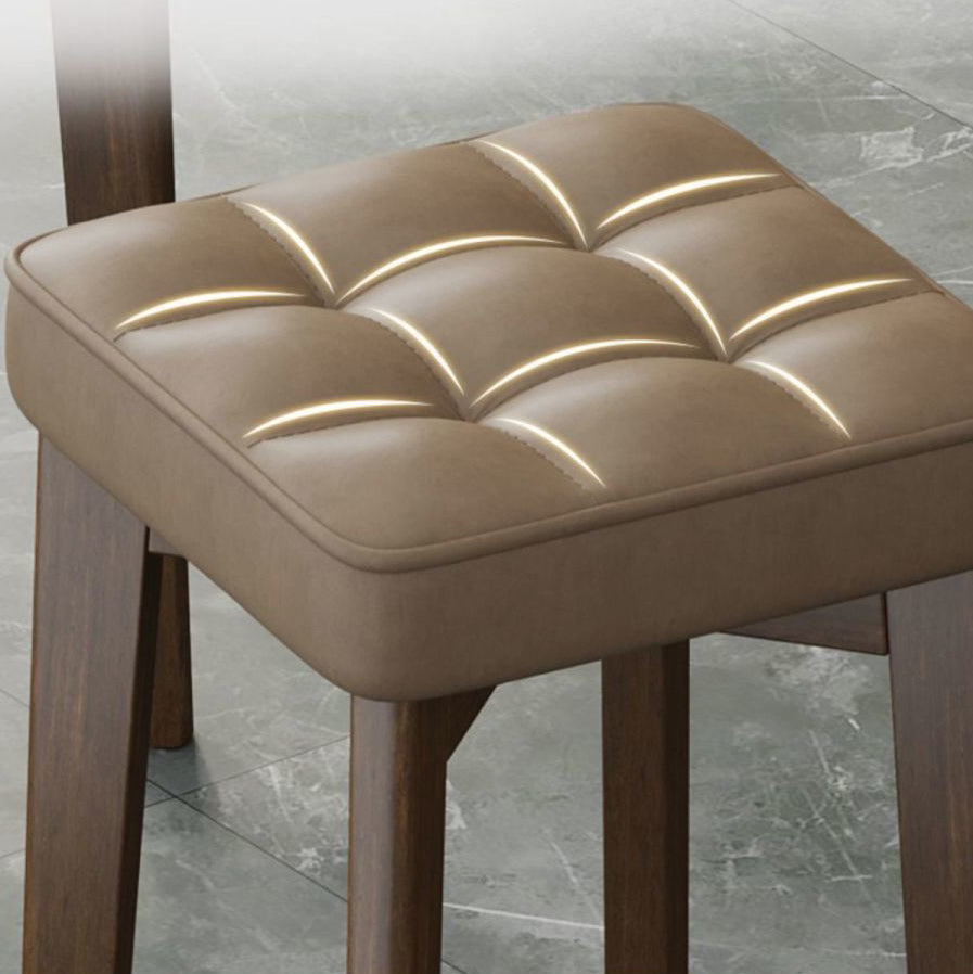 Moderner minimalistischer quadratischer Hocker aus Massivholz und Leathaire mit 4 Beinen für das Schlafzimmer 