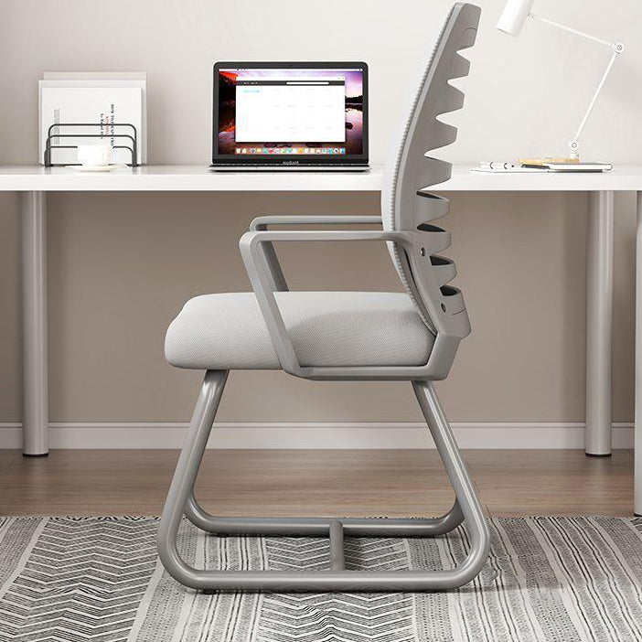 Chaise de bureau en latex en acier inoxydable en plastique carré minimaliste moderne avec dossier et accoudoirs pour la maison et le bureau 